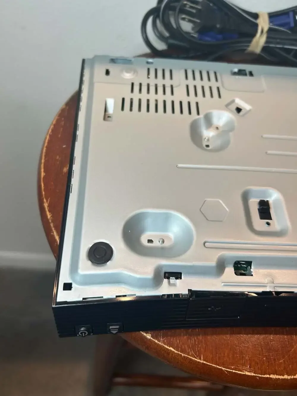 Samsung BD-J5100 Blu-ray Disc Player - NO REMOTE - Tested Works